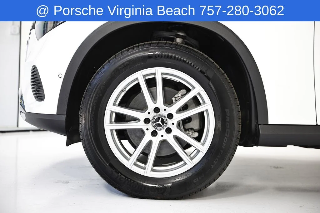 Used 2025 White Mercedes-Benz GLC 300 image 14