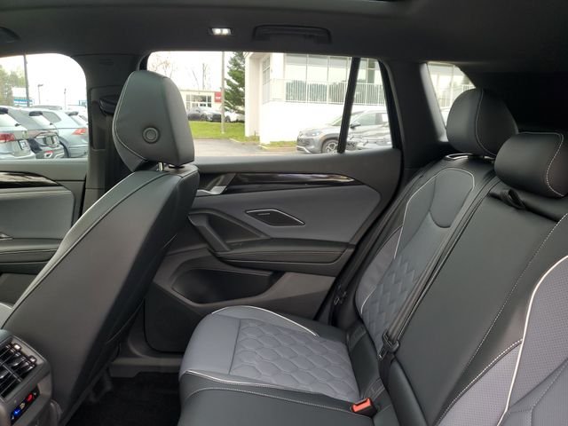 New 2026 Black Volkswagen 2.0T SEL R-Line Turbo image 10