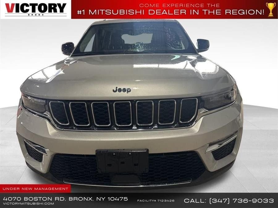 Used 2023 Silver Jeep 4xe image 1