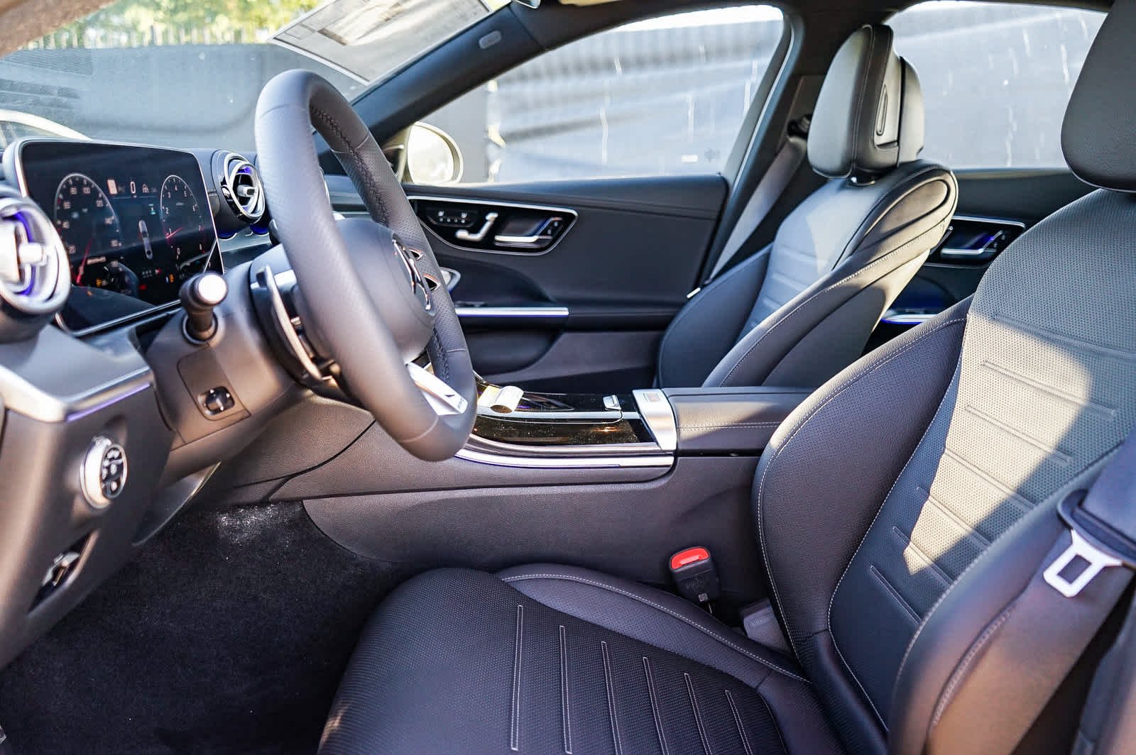 New 2026 MANUFAKTUR Alpine Grey Mercedes-Benz AMG® C 43 image 18