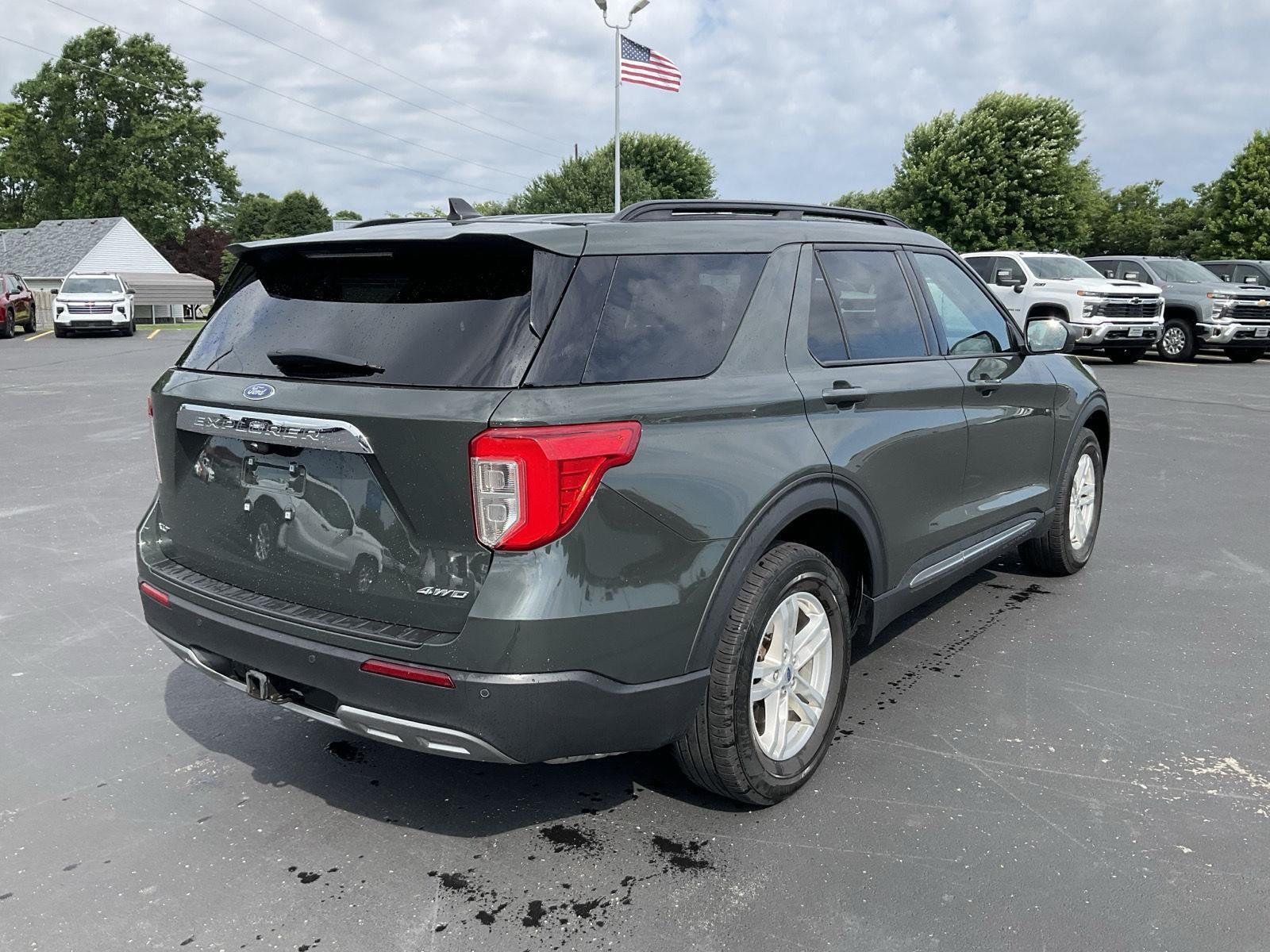 Used 2023 GRAY FORD XLT 4WD image 6