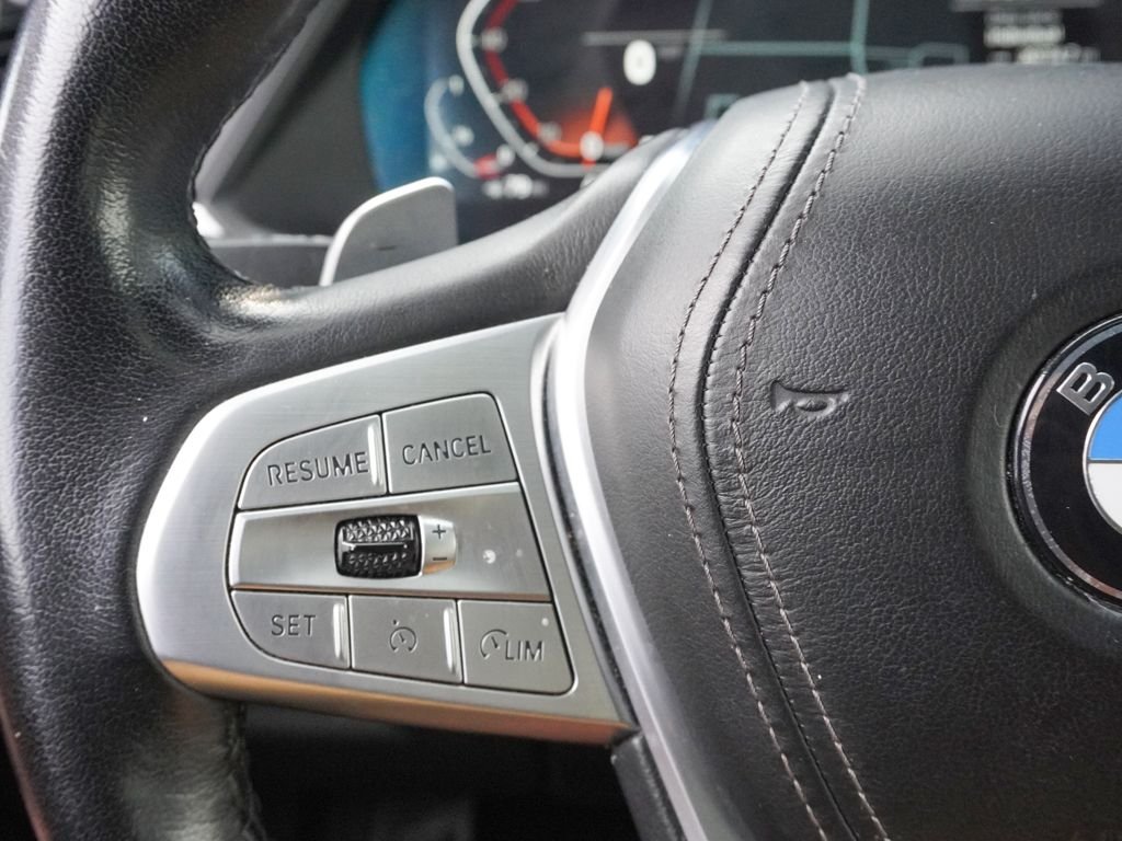 Used 2022 Gray BMW xDrive40i image 47