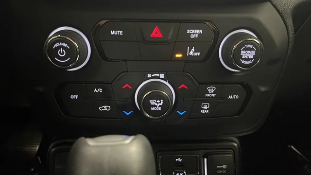 Used 2022 Slate Blue Jeep Latitude image 17