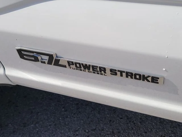 New 2026 Oxford White Ford XLT image 10