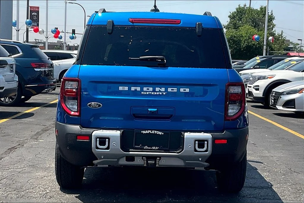 New 2025 Velocity Blue Metallic Ford Big Bend® image 2