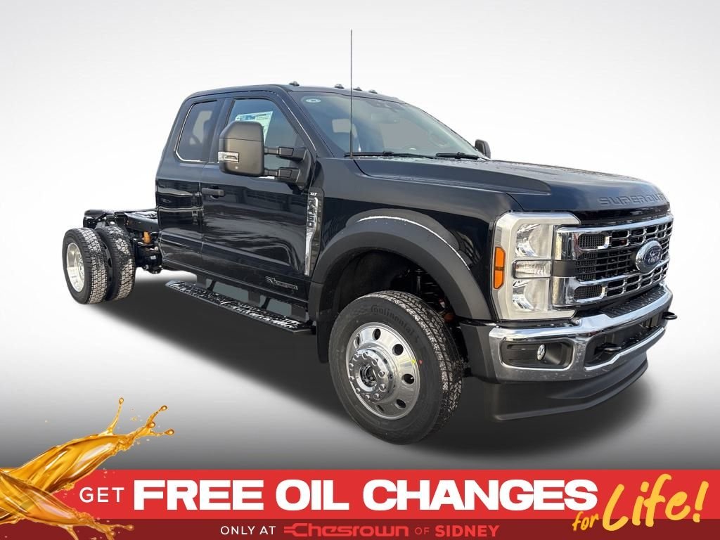 New 2026 Agate Black Metallic Ford F-450® XLT image 9