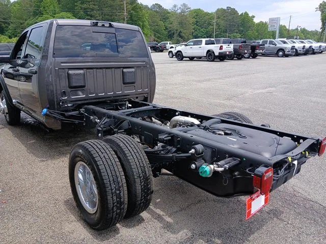 New 2026 Granite Crystal Metallic Clearcoat RAM Tradesman image 5