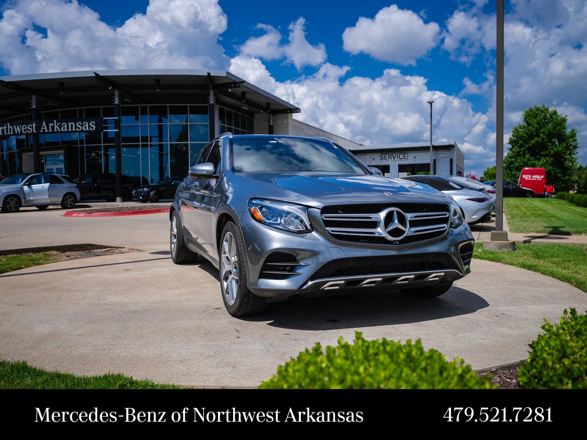 Used 2019  Mercedes-Benz GLC 300 image 1