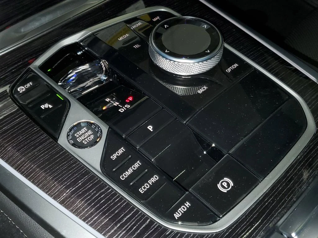 Used 2026 Brooklyn Grey Metallic BMW sDrive40i image 25