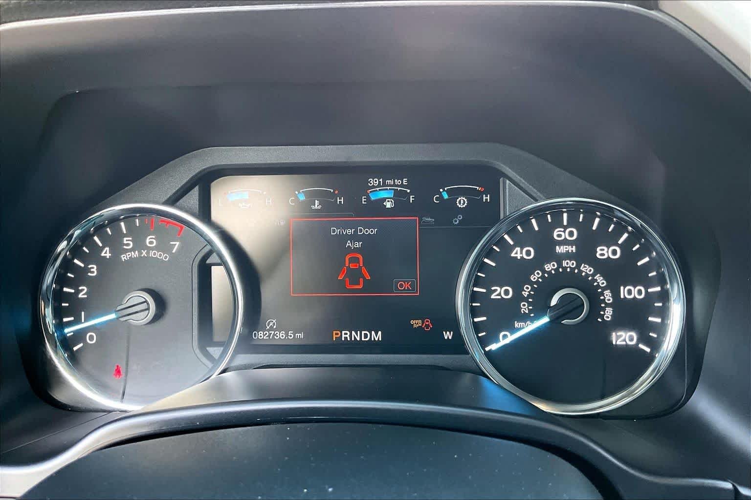 Used 2020 Agate Black Metallic Ford LARIAT image 24