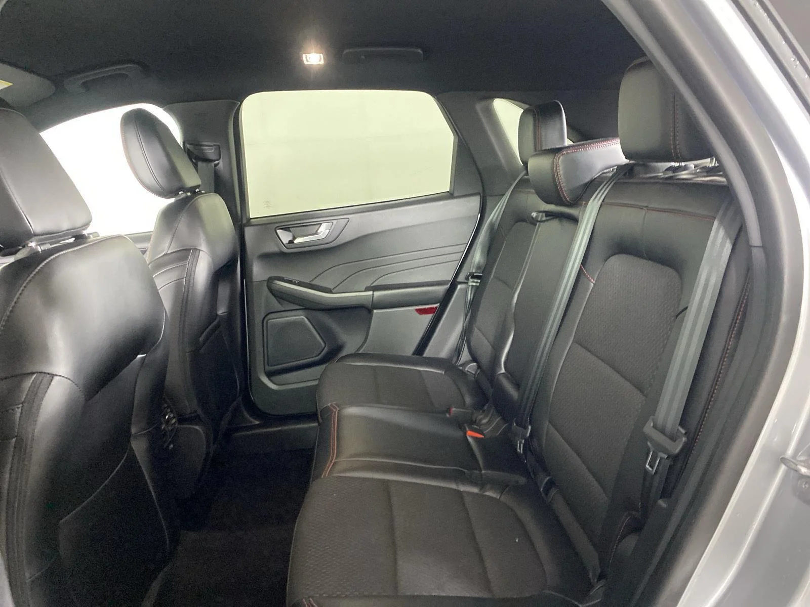 Used 2023 Iconic Silver Ford ST-Line image 23