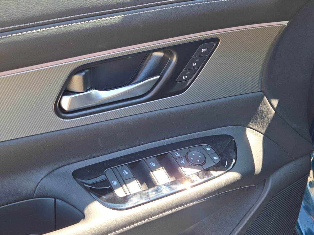 New 2026 Aurora Blue Pearl Metallic / Super Black Two-tone Nissan Platinum image 20