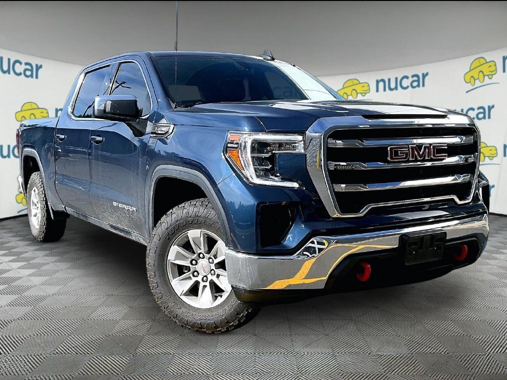 Used 2021 Blue GMC SLE image 1
