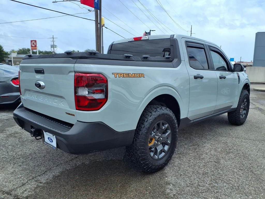 Used 2024 Green Ford XLT image 18