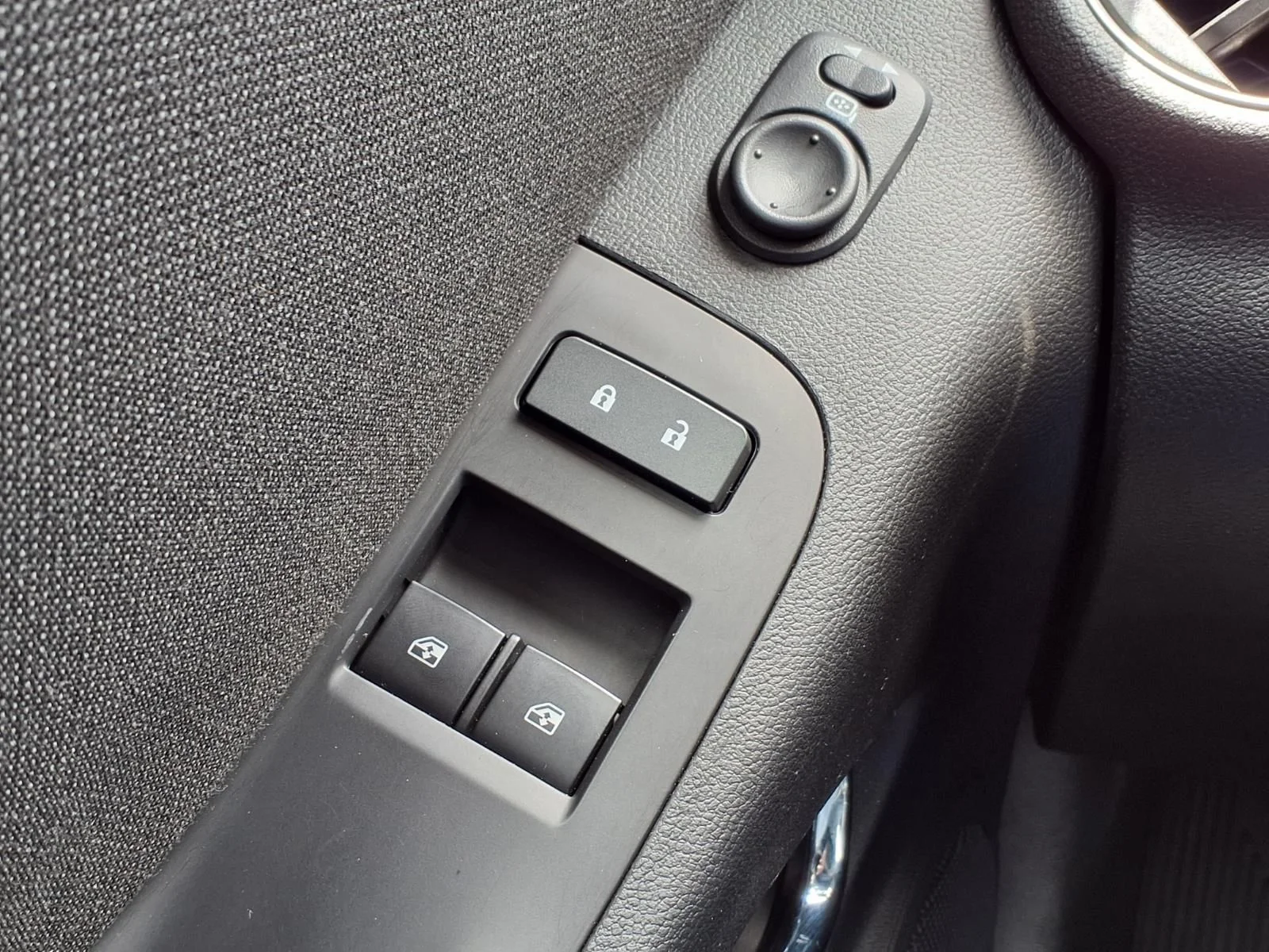 Used 2015 Black Chevrolet 1LT image 14