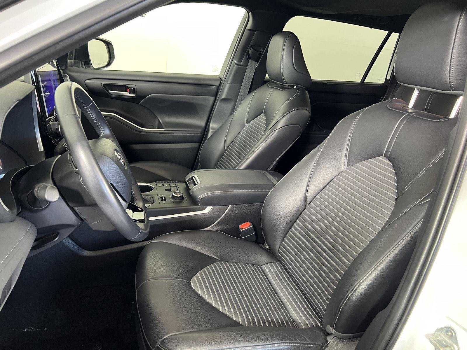 Used 2024 Wind Chill Pearl Toyota XSE image 11