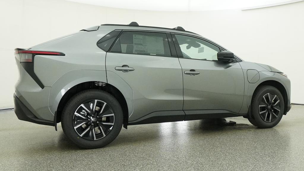 New 2026 Heavy Metal Toyota XLE image 15