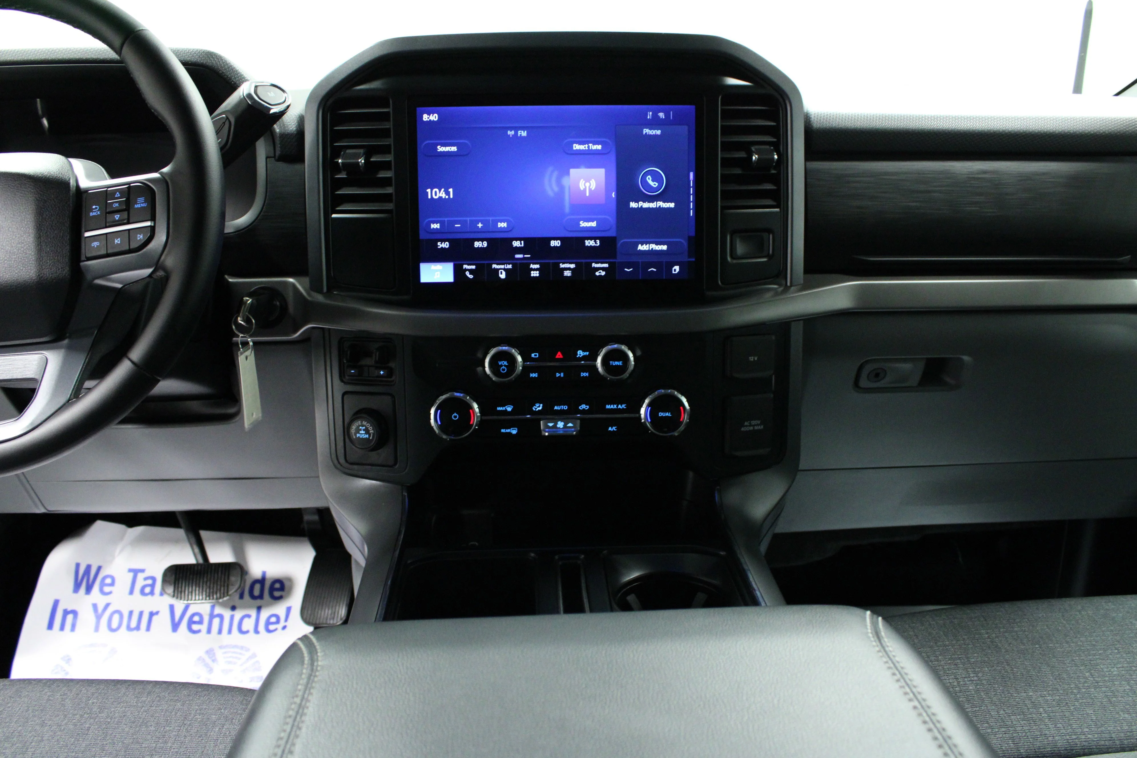 Used 2025 Black Metallic Ford XLT image 18