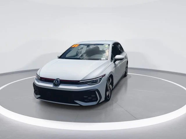 Used 2025  Volkswagen 2.0T S image 3