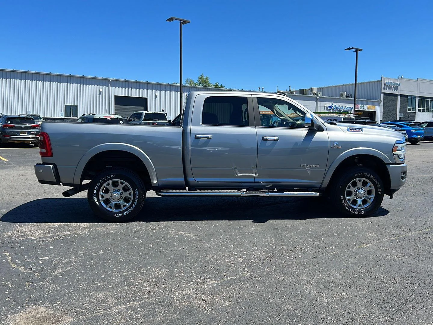 Used 2022 Billet Silver Metallic Clearcoat Ram Laramie image 21