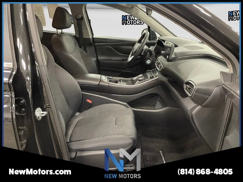 Used 2021 Twilight Black Hyundai SE image 15