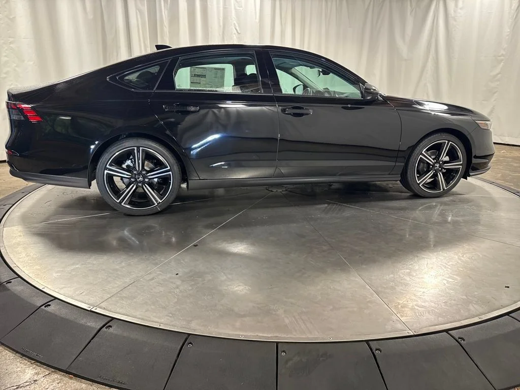 New 2026 Crystal Black Pearl Honda SE image 9