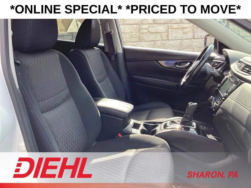 2019 Nissan Rogue SV - Photo 12
