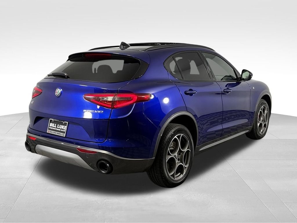 Used 2022 Blue Metallic Alfa Romeo Ti image 7