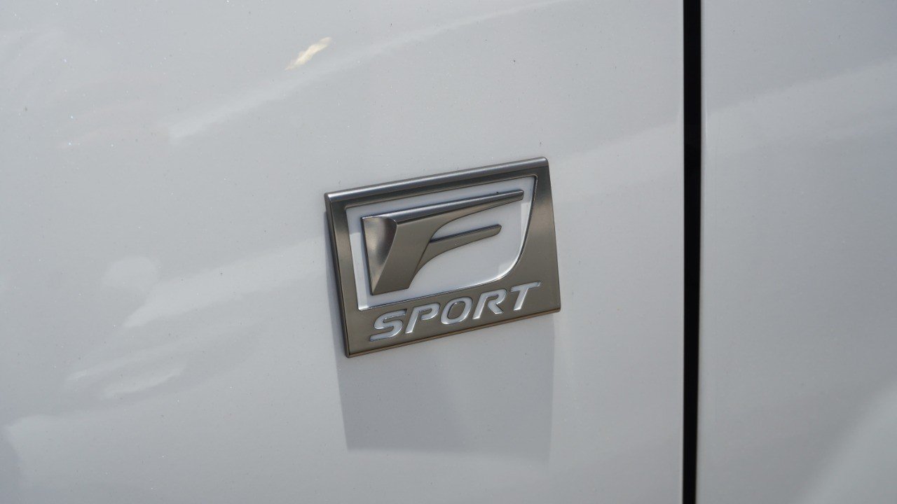 Used 2024 White Lexus NX 350 F SPORT Handling image 7