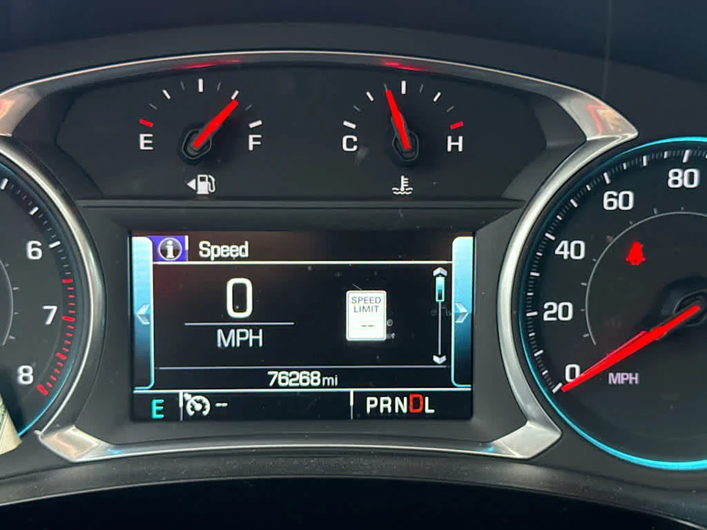 Used 2018 Summit White Chevrolet Premier image 15