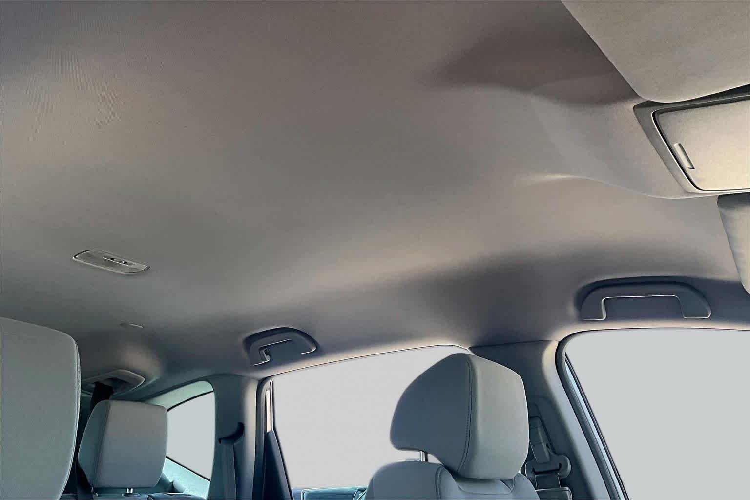Used 2018 Lunar Silver Metallic Honda LX image 13