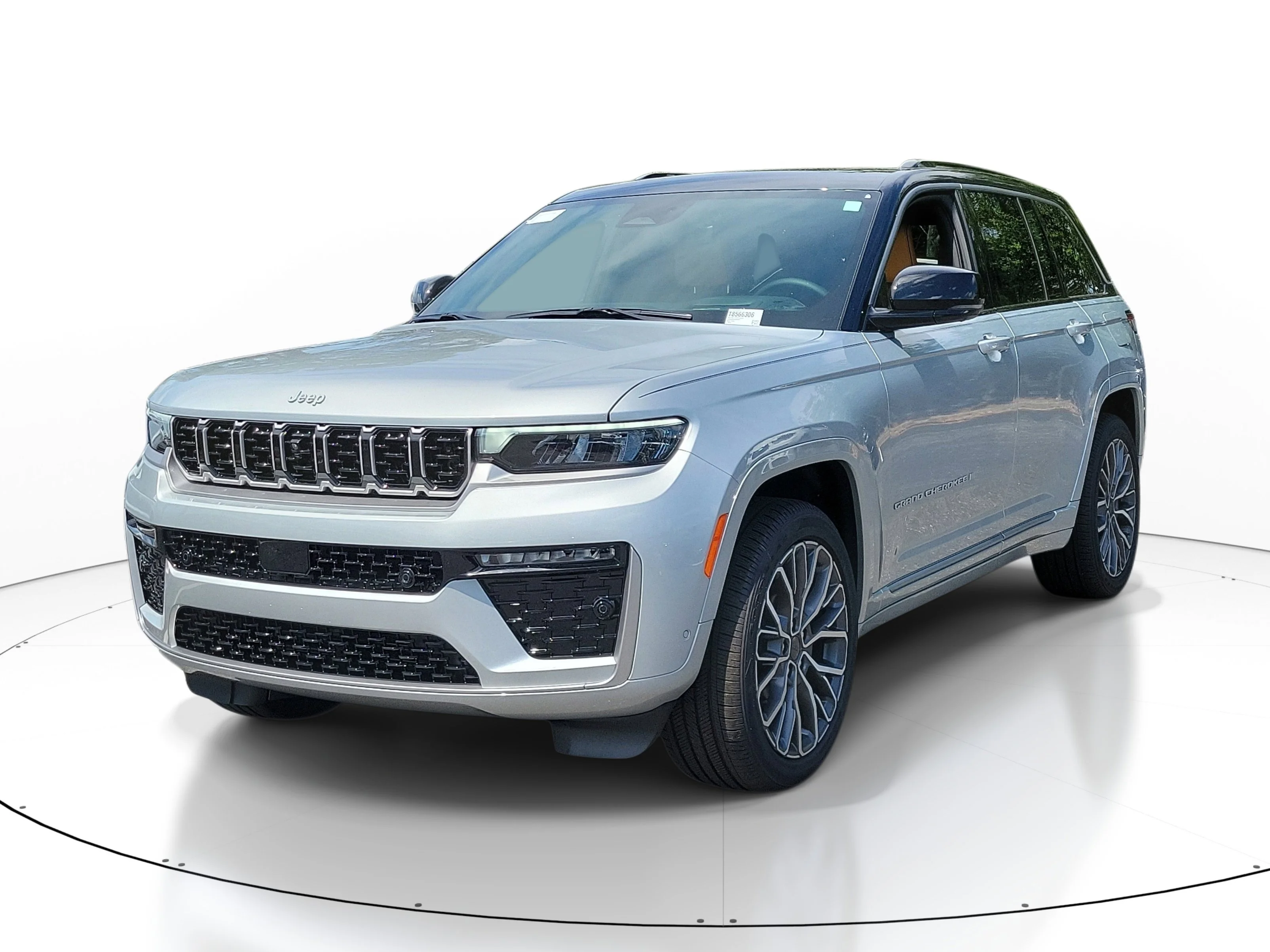 New 2026 Silver Zynith Jeep Summit image 3