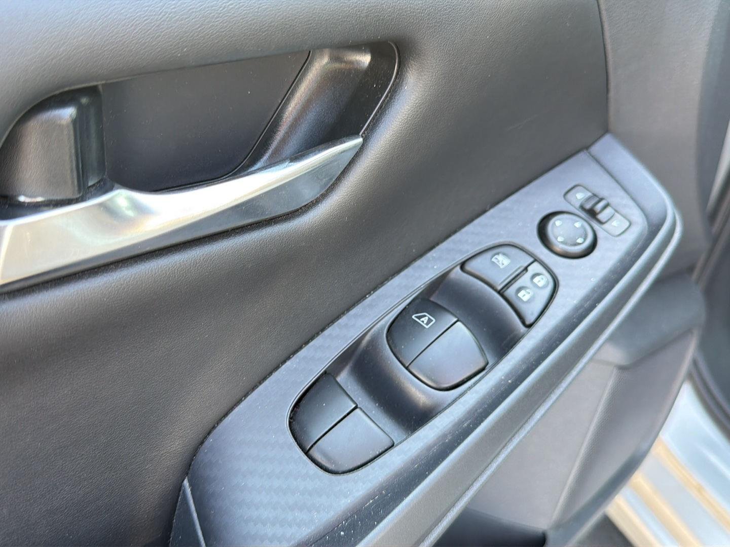Used 2023 Gun Metallic Nissan SV image 10