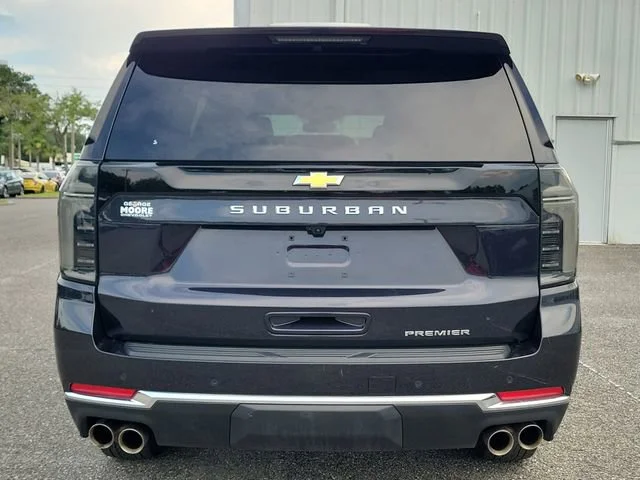 2025 Chevrolet Suburban Premier - Photo 9