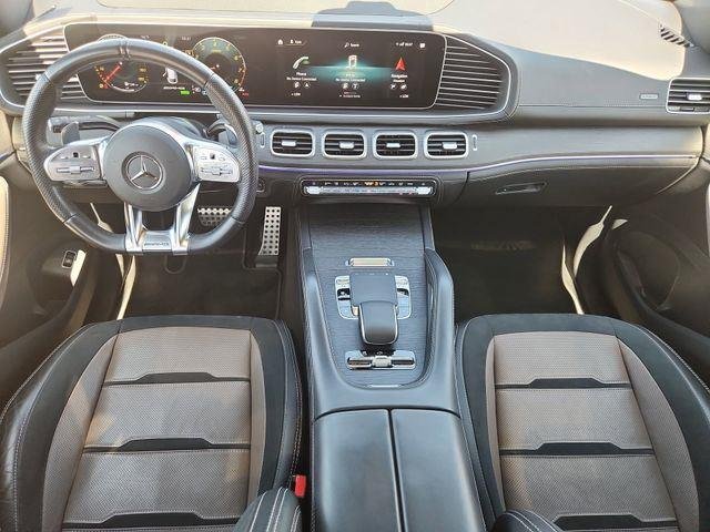 Used 2023 Silver Mercedes-Benz 4MATIC® image 21