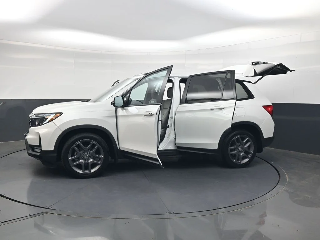 Used 2022  Honda EX-L image 40