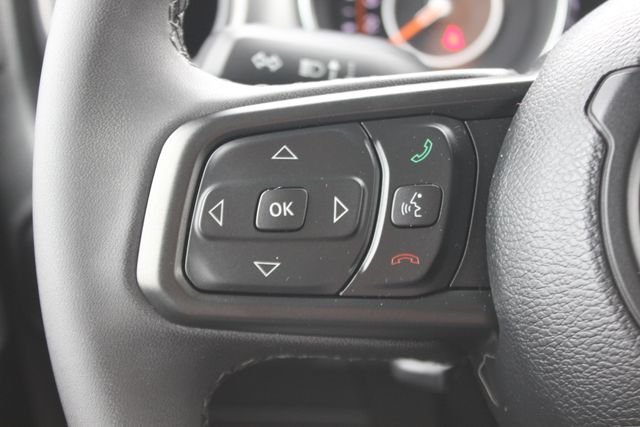 Used 2023 Silver Jeep Sport S image 11