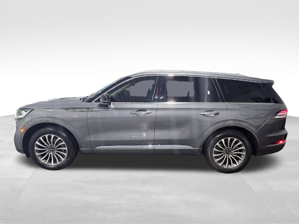 Used 2022 Gray Lincoln Reserve image 2