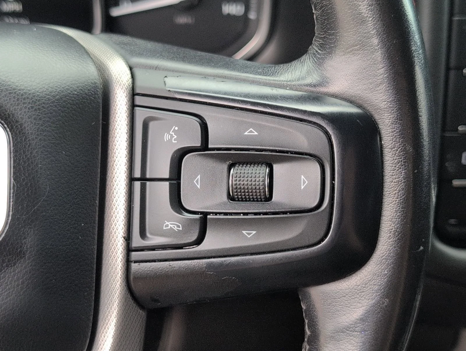 Used 2021 CAYENNE RED TINTCOAT GMC Denali image 25