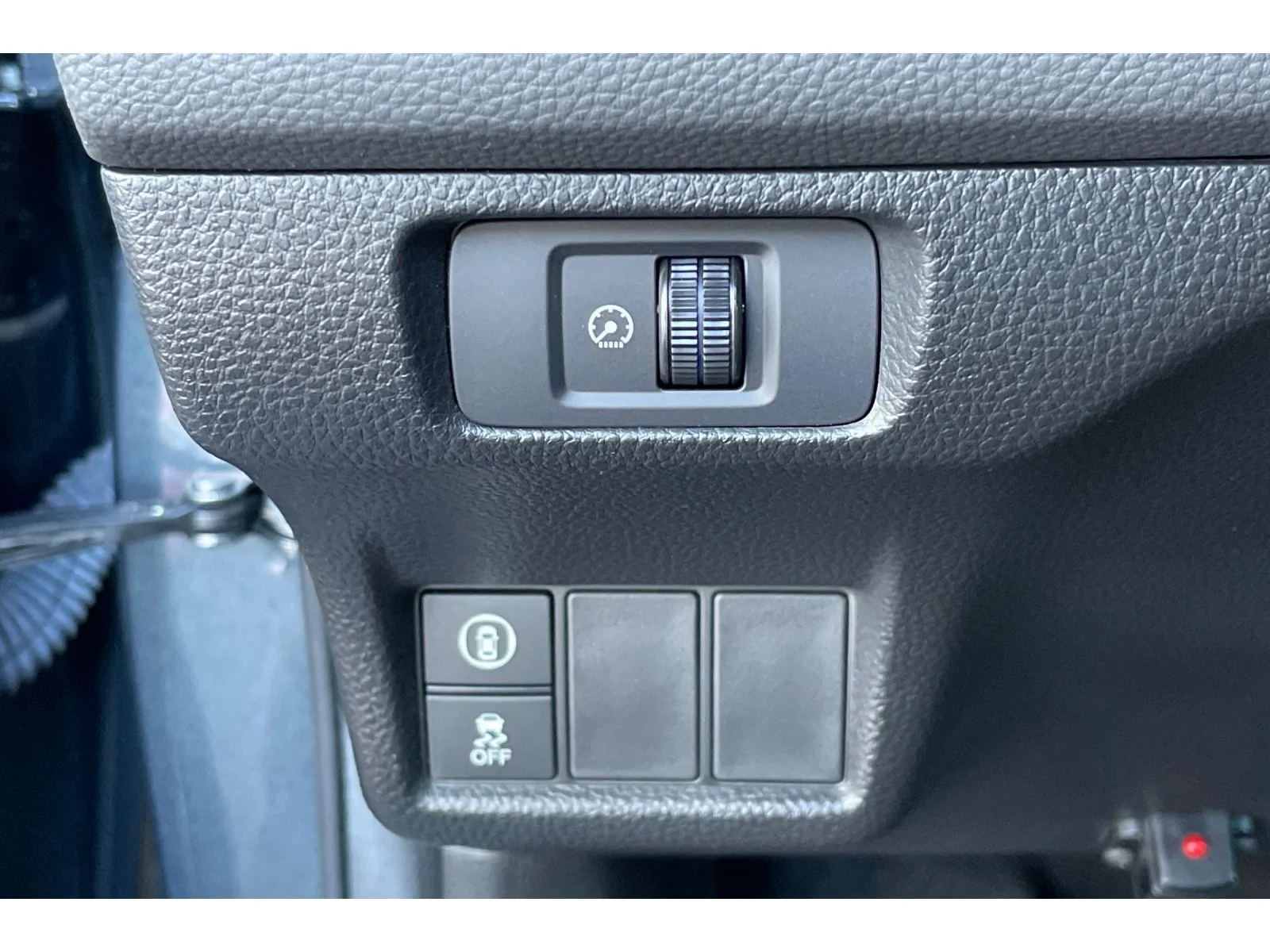 Used 2024 Meteorite Gray Metallic Honda LX image 38