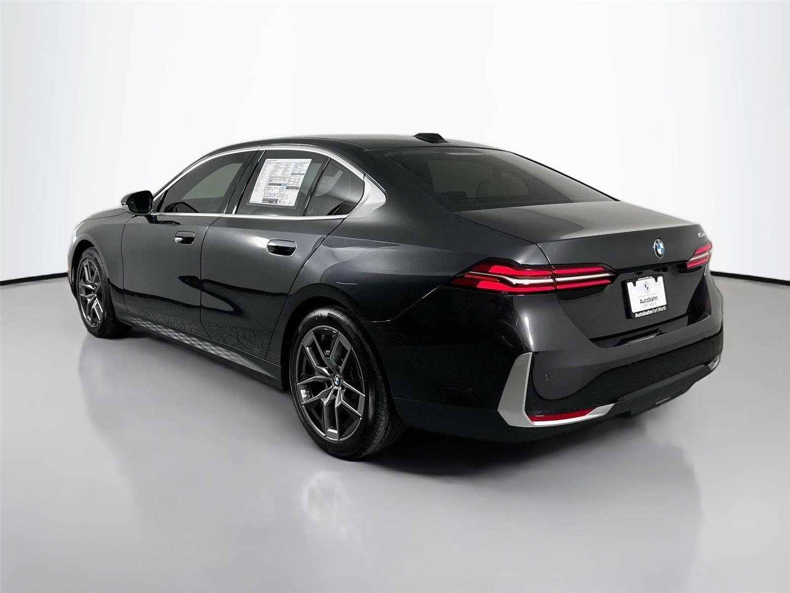 Certified Used 2026 Dark Graphite Metallic BMW 530i image 7
