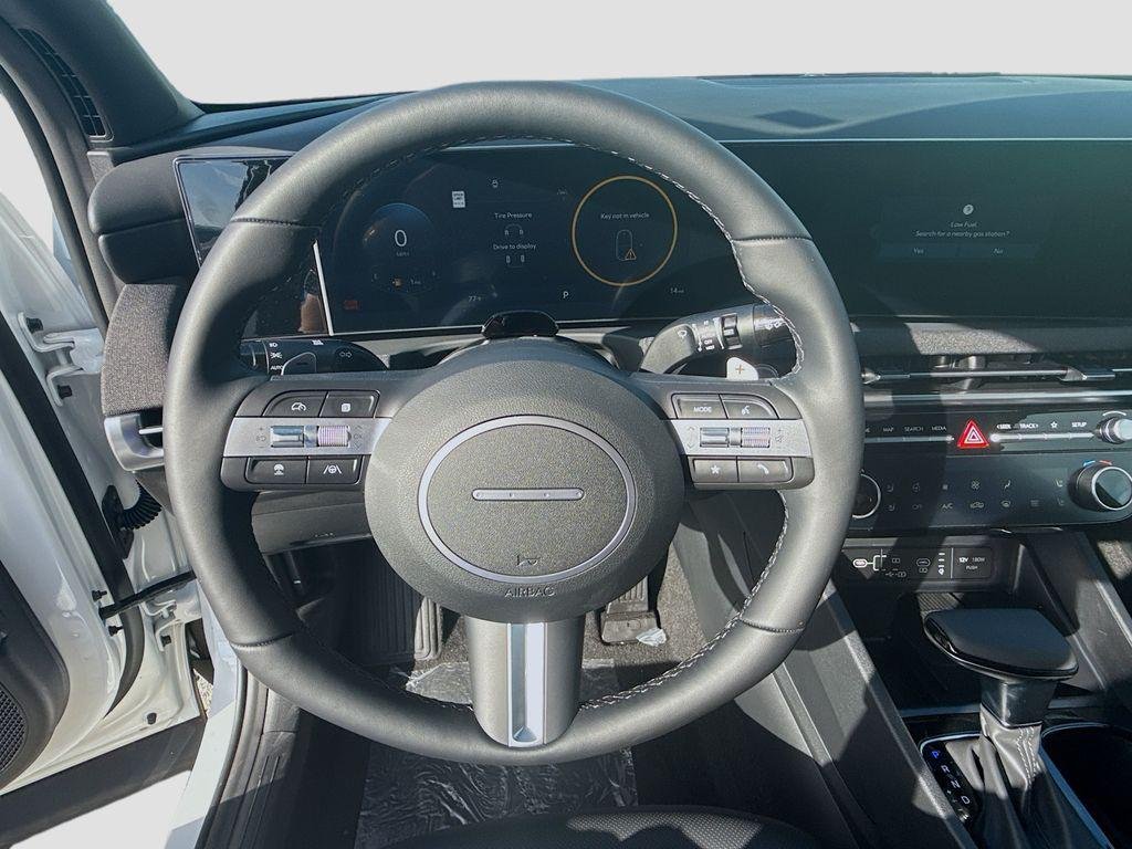 2026 Hyundai Santa Cruz Limited - Photo 8