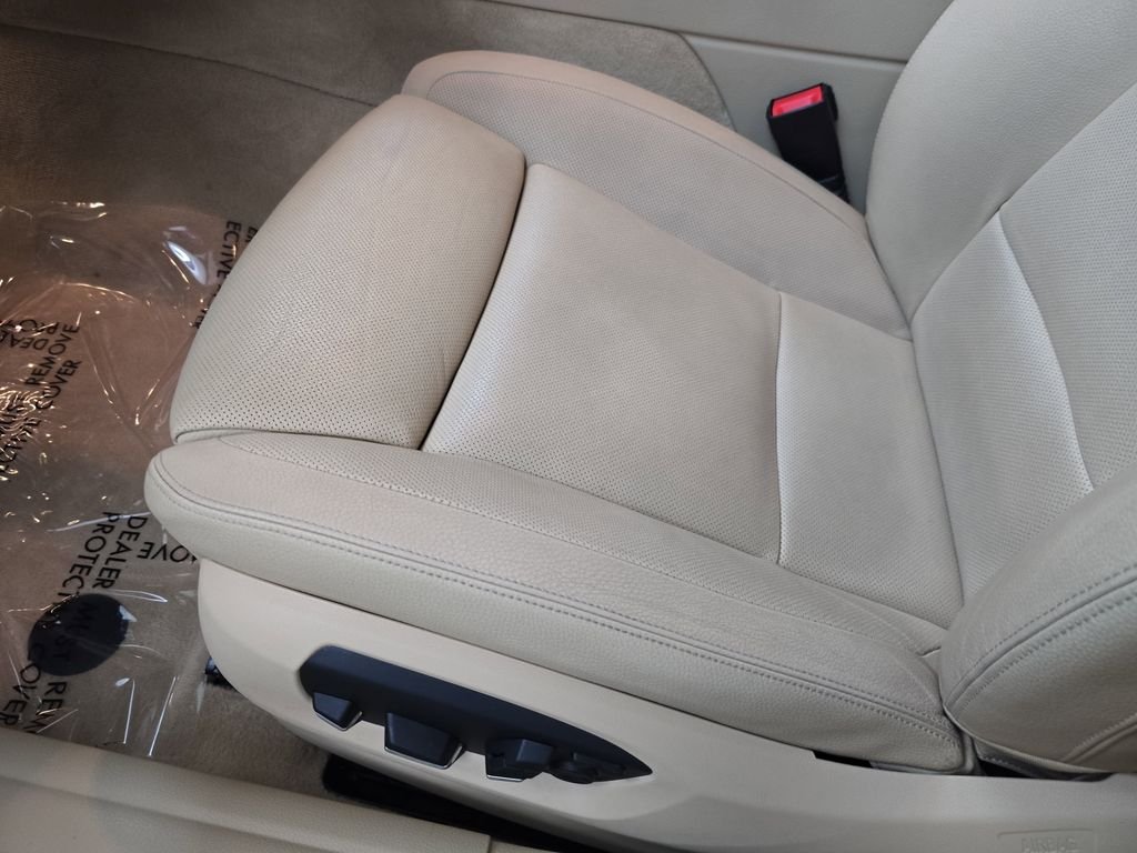 Used 2015 Jatoba Brown Metallic BMW 528i xDrive image 30