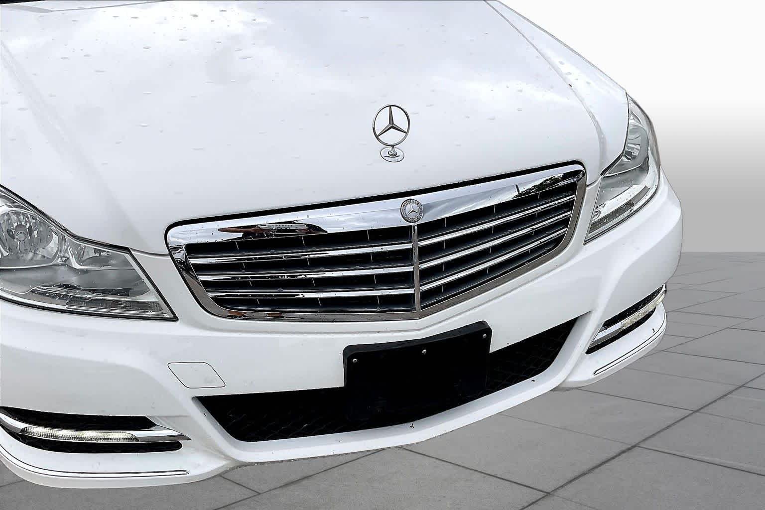 Used 2013 Polar White Mercedes-Benz C 250 Luxury image 27