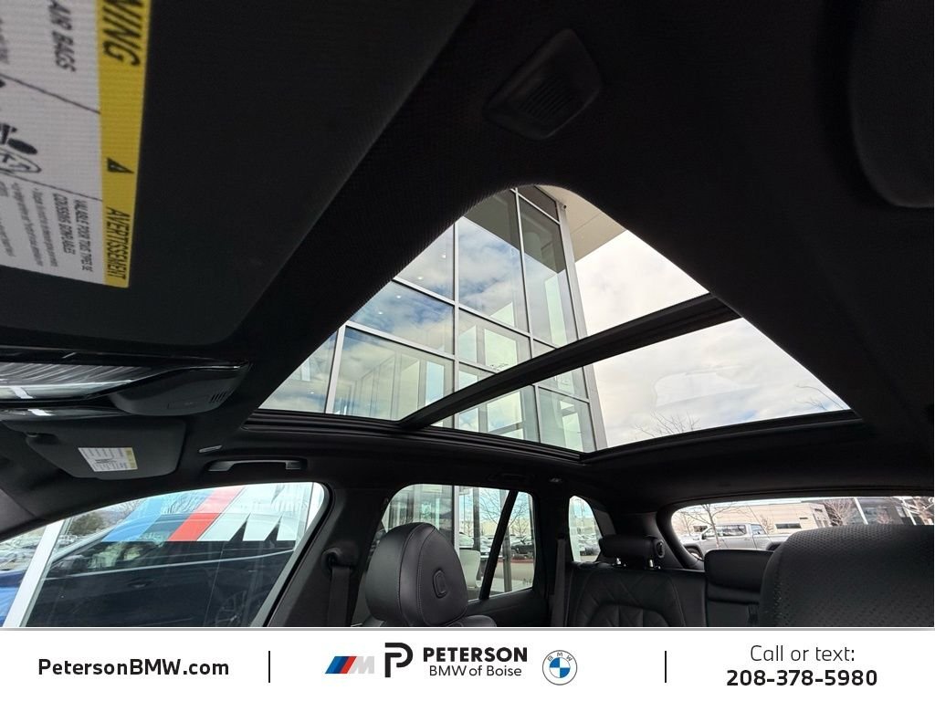 Used 2023 Black Sapphire Metallic BMW xDrive40i image 35