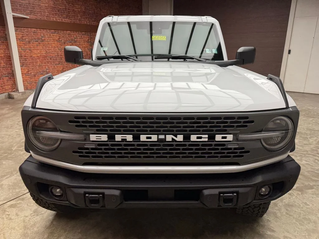 New 2026 Oxford White Ford Badlands® image 8