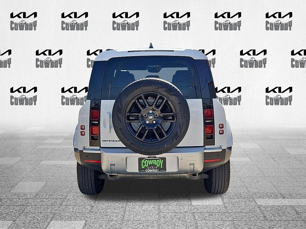 Used 2025  Land Rover 110 P300 S image 6