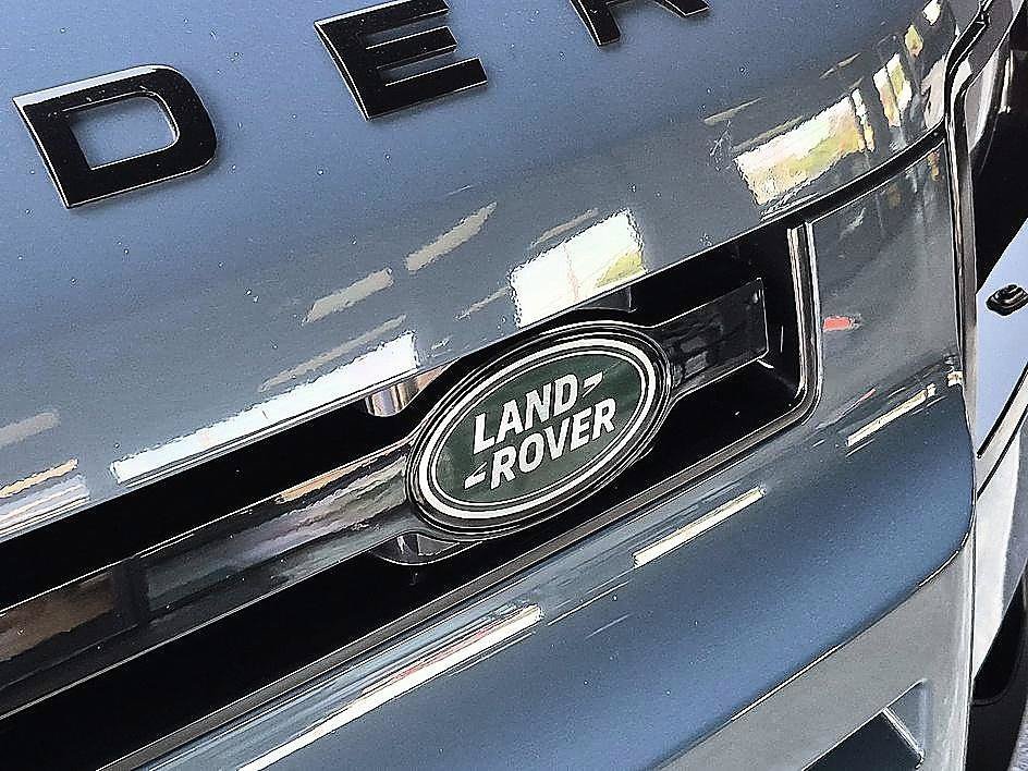 Used 2023 Tasman Blue Metallic Land Rover SE image 35