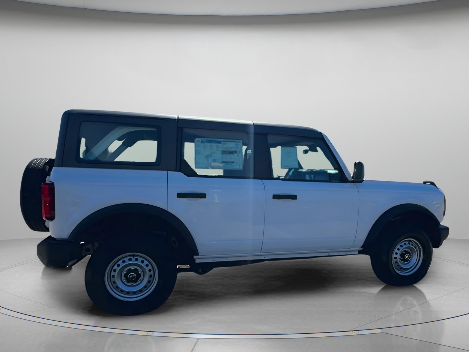 2025 Ford Bronco 4-Door Base - Photo 29