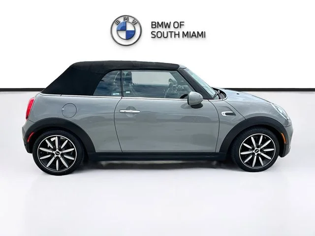 Used 2019 Gray MINI Signature image 8